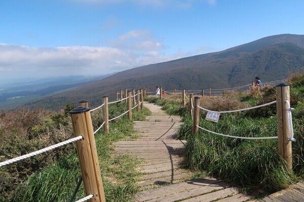 한라산 (출처 - 비짓제주)