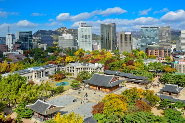 출처: 게티이미지뱅크 (서울 고궁 단풍여행)