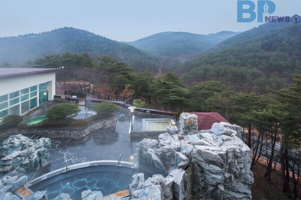 출처: 덕구온천 홈페이지 (국내 노천탕 명소)