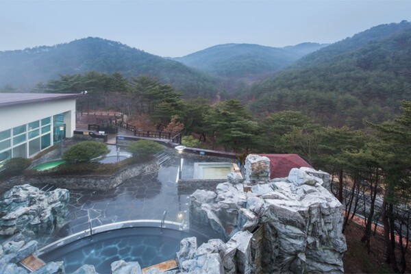 출처: 덕구온천 홈페이지 (국내 노천탕 명소)