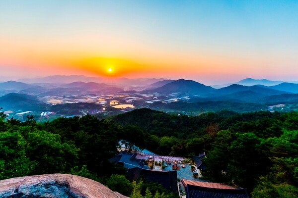 출처: 게티이미지뱅크 (충청북도 일출 명소)