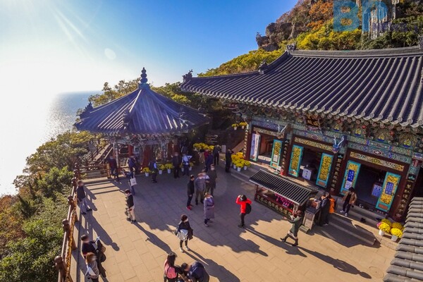 출처: 한국관광공사 촬영자 두드림 (여수 향일암 일출)