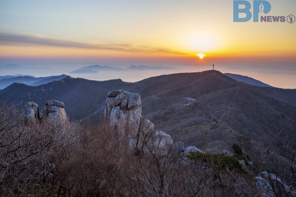 출처: 게티이미지뱅크 (경상남도 해돋이 명소)