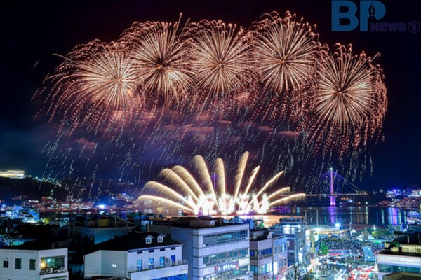 출처: 여수시청 (여수 드론 라이트 쇼)