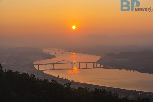 출처: 게티이미지뱅크 (서울 해돋이 명소)