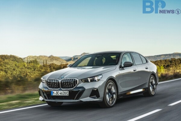 출처: BMW코리아 (2023년 가장 안전한 차)