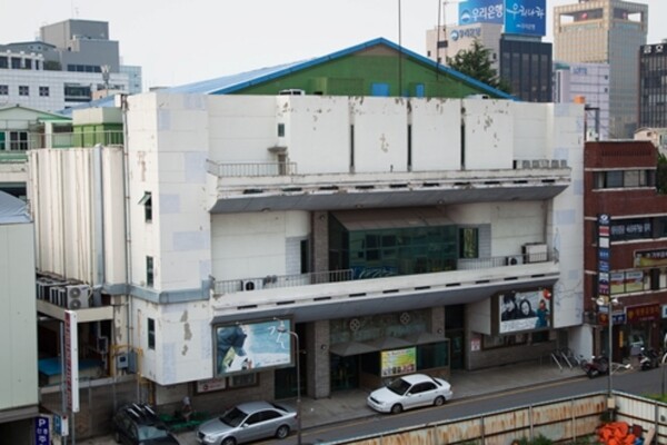 출처: 광주극장 (광주극장 입구)