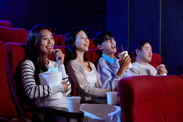 출처: 게티이미지뱅크 (국내 오래된 극장)