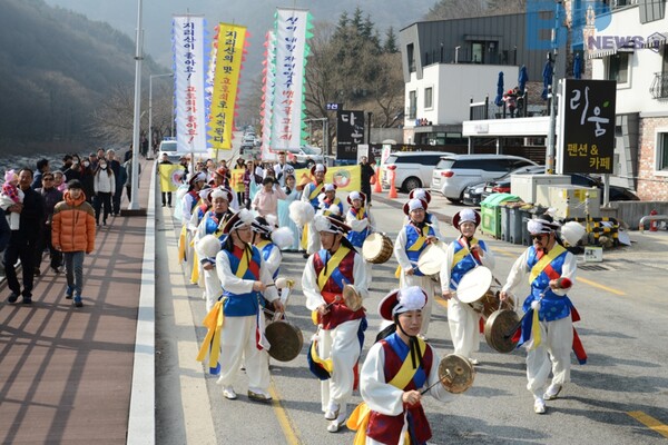 출처: 남원시 (지리산 뱀사골 고로쇠 축제)
