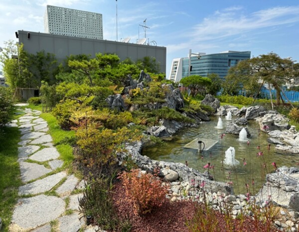 출처: 행정안전부 (정부세종청사 비밀의 정원)