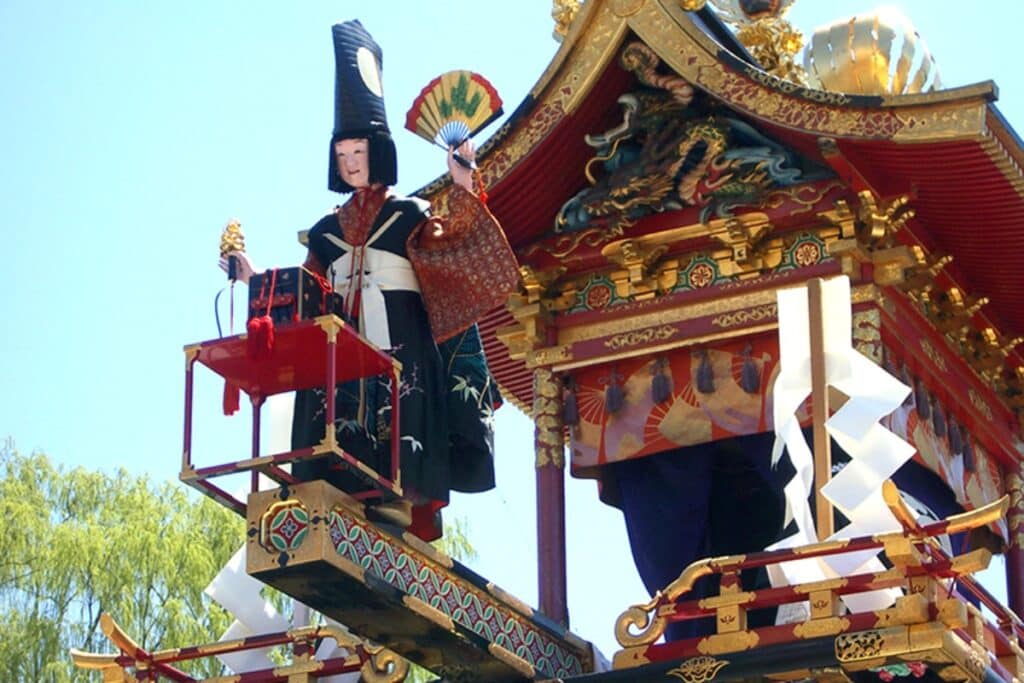 가을에 일본 여행 가서 반드시 방문해야 하는 코스 (다카야마 마츠리, 기온가쿠타워) 2 일본 여행